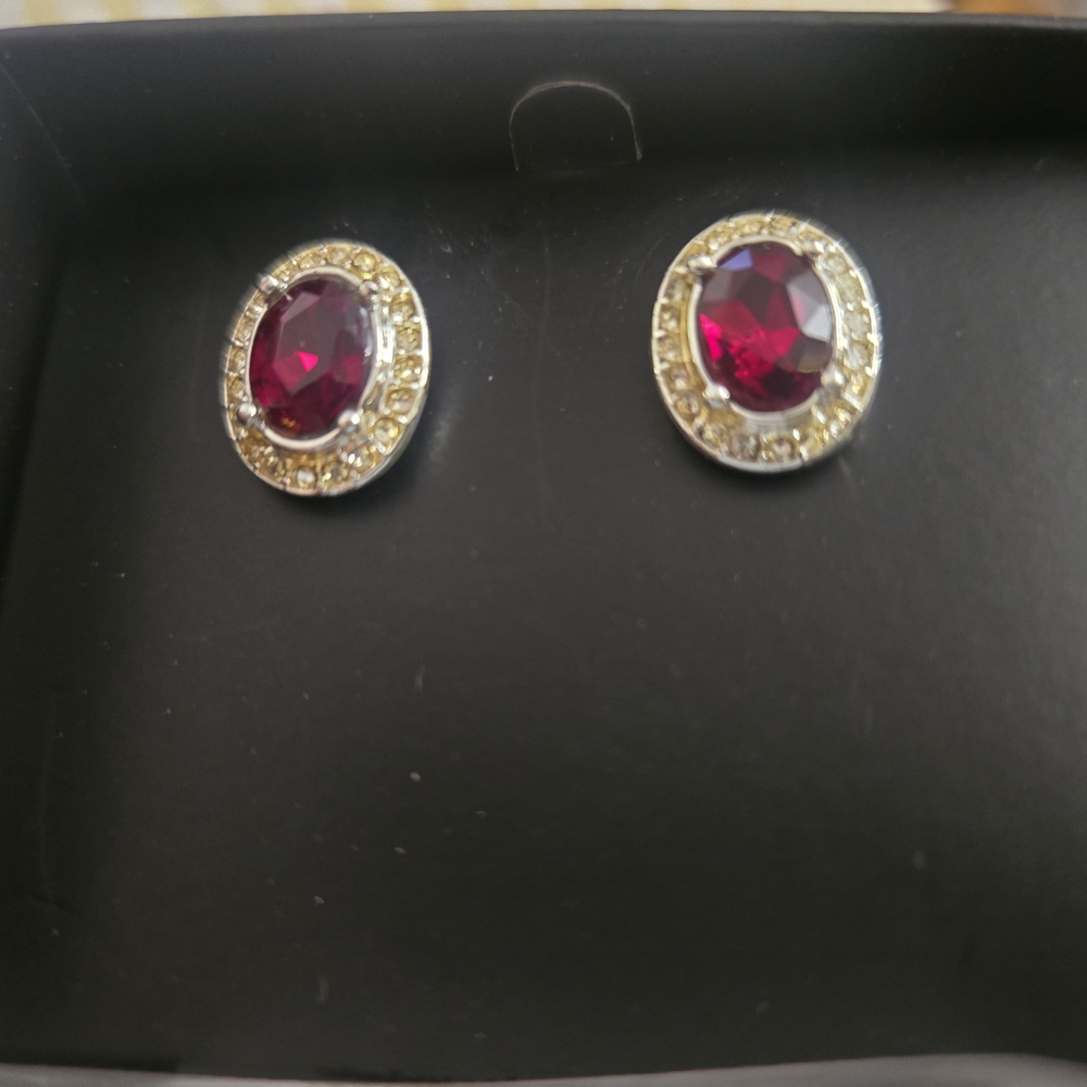 Elegant Ruby Red and Gold Stud Earrings